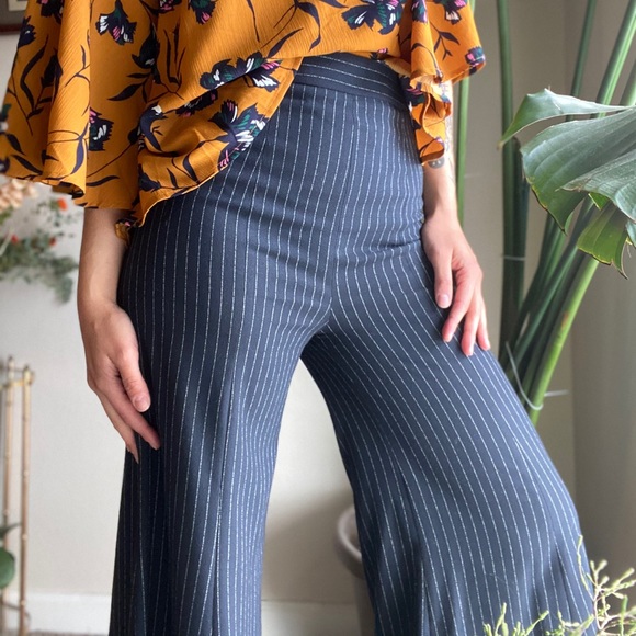 ANTHROPOLOGIE Pinstripe Wide Legged Dress Pants - Picture 3 of 4
